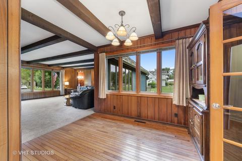 2805 S Riverside Dr, Mchenry, IL 60050 photo 5