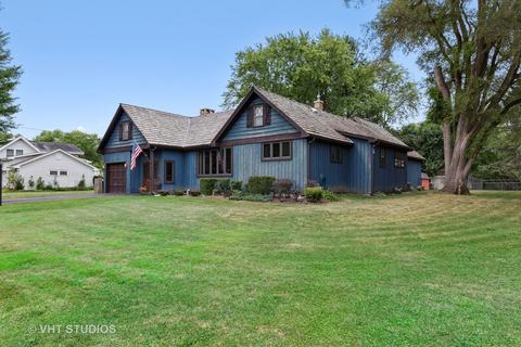 2805 S Riverside Dr, Mchenry, IL 60050 photo 1