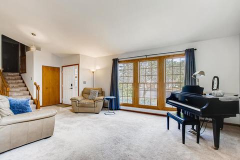 618 Winchester Ct, Bartlett, IL 60103 photo 4