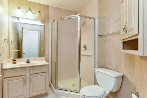 1205 Oakleaf Ct, Aurora, IL 60506 photo 9