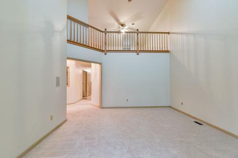 1205 Oakleaf Ct, Aurora, IL 60506 photo 3