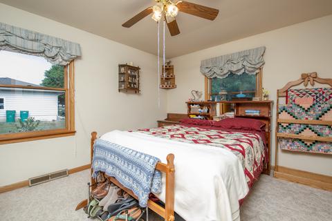 422 E Hill St, Genoa, IL 60135 photo 13