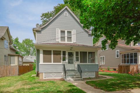 416 Maple Ave, Aurora, IL 60505 photo 1