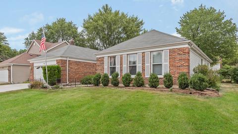 1985 Dorset Dr, Wheaton, IL 60189 photo 4