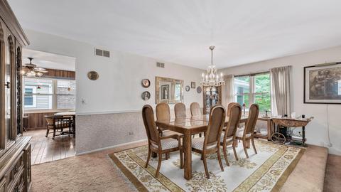 1985 Dorset Dr, Wheaton, IL 60189 photo 8