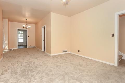 1022 Center St, Elgin, IL 60120 photo 2