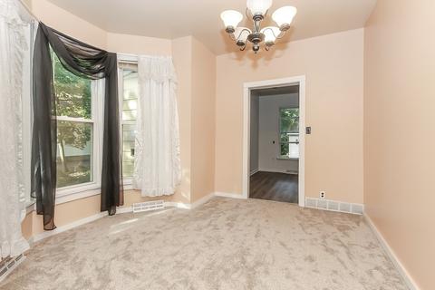 1022 Center St, Elgin, IL 60120 photo 5