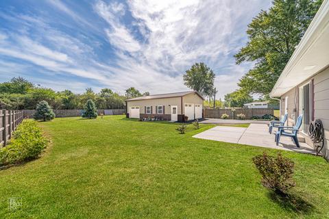 40 E Rickard Dr, Oswego, IL 60543 photo 14