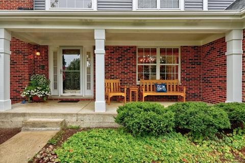 650 Aster Dr, Gurnee, IL 60031 photo 2