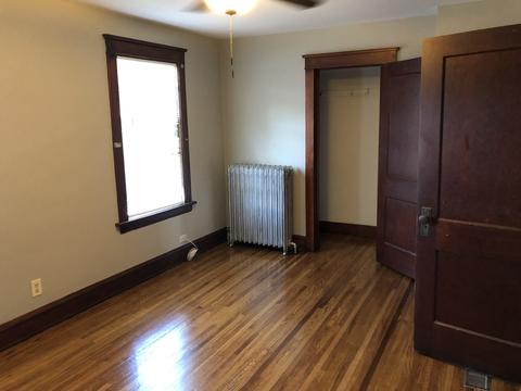 409 Simms St, Aurora, IL 60505 photo 17