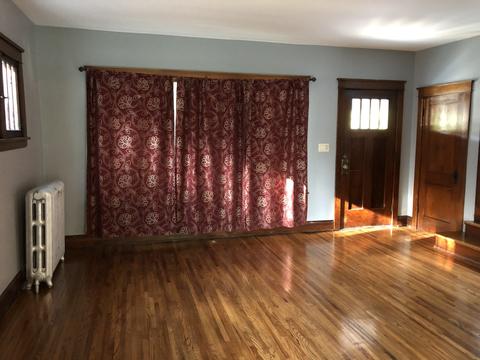 409 Simms St, Aurora, IL 60505 photo 4