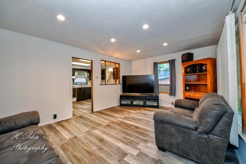 1105 Menoma Trl, Algonquin, IL 60102 photo 4