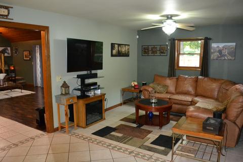 143 Schmidt Ln, Braidwood, IL 60408 photo 9