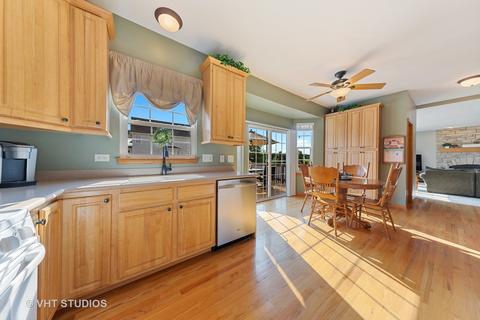 16603 Arbor Ct, Plainfield, IL 60586 photo 2