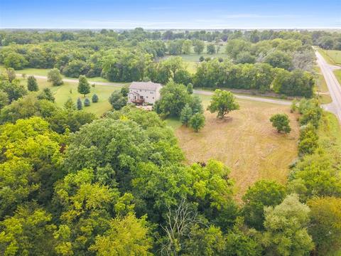 2 Wolf Run Rd, El Paso, IL 61738 photo 9