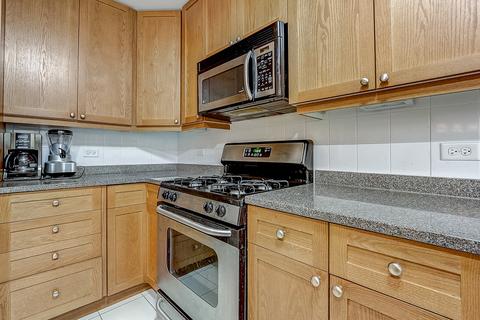 1111 Walter Ave, Des Plaines, IL 60016 photo 12
