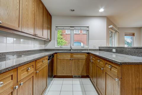 1111 Walter Ave, Des Plaines, IL 60016 photo 11