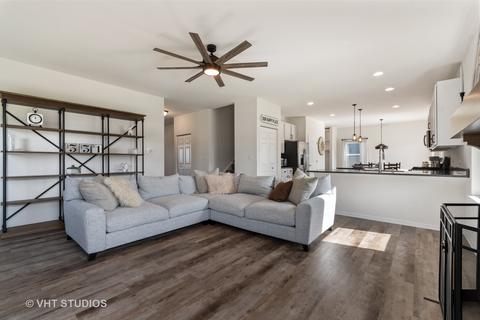 331 Garden Dr, Elgin, IL 60124 photo 7