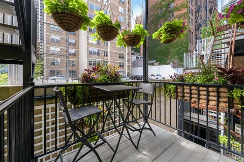 49 Elm St, Chicago, IL 60611 photo 24