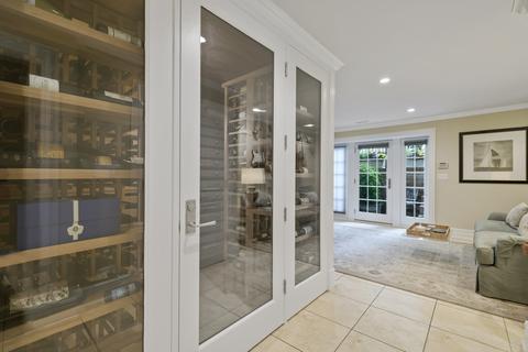 49 Elm St, Chicago, IL 60611 photo 32