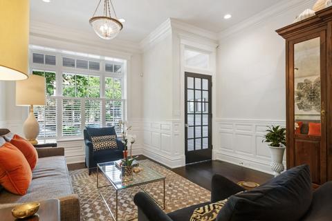 49 Elm St, Chicago, IL 60611 photo 4