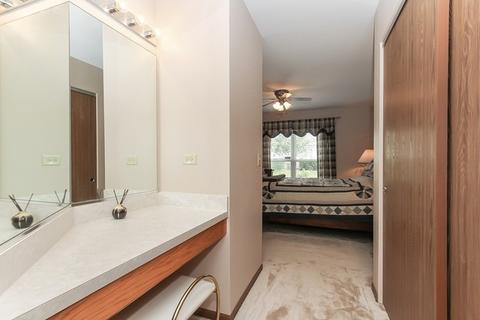 1336 Brunswick Ct, Elgin, IL 60120 photo 16