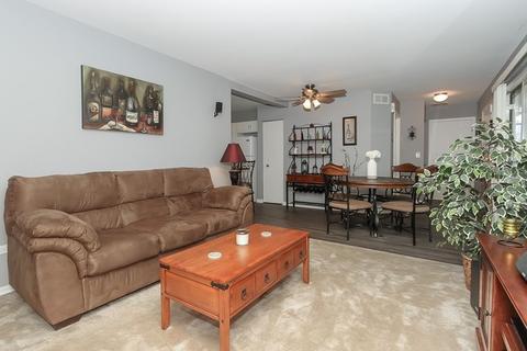1336 Brunswick Ct, Elgin, IL 60120 photo 10