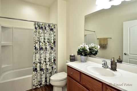 914 Madison Ave, Mchenry, IL 60050 photo 12