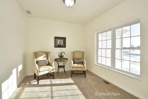 914 Madison Ave, Mchenry, IL 60050 photo 3