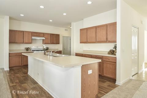 914 Madison Ave, Mchenry, IL 60050 photo 5