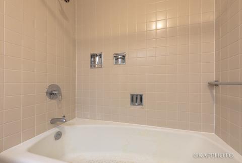 180 E Pearson St #3602, Chicago, IL 60611 photo 21