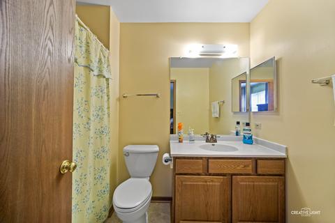 1342 Sebring Cir, Elgin, IL 60120 photo 17
