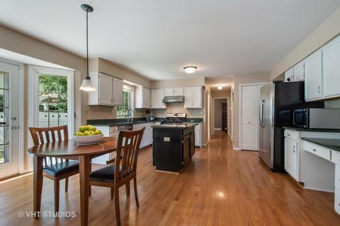 5050 Bardwick Ct, Hoffman Estates, IL 60010 photo 7