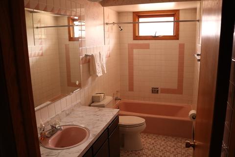7830 W 75th St, Bridgeview, IL 60455 photo 11