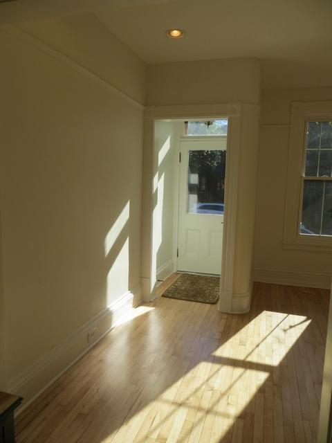 11256 S Champlain Ave, Chicago, IL 60628 photo 4