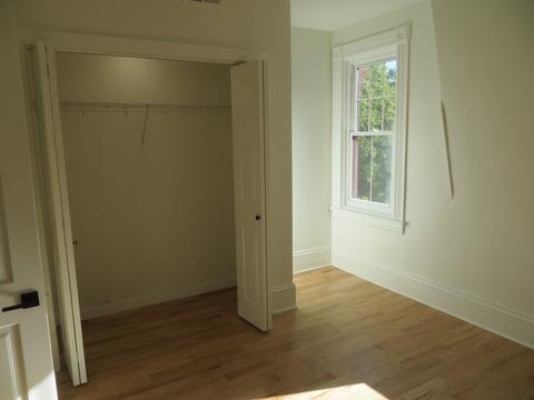 11256 S Champlain Ave, Chicago, IL 60628 photo 29