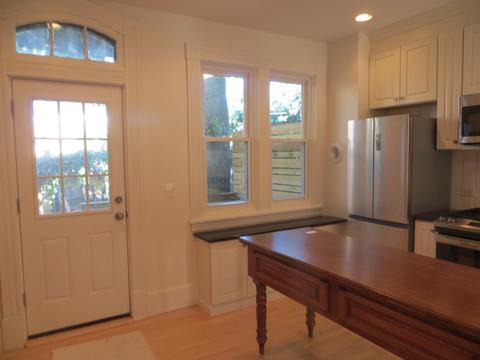 11256 S Champlain Ave, Chicago, IL 60628 photo 9