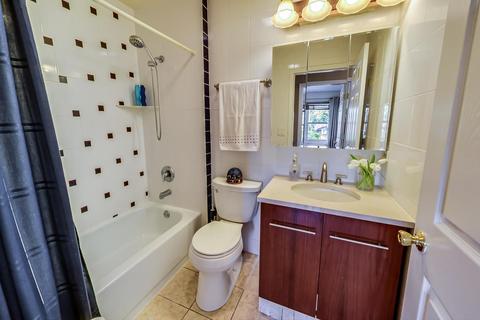 885 Rosedale Ln, Hoffman Estates, IL 60169 photo 17