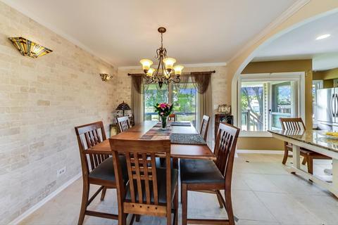 885 Rosedale Ln, Hoffman Estates, IL 60169 photo 10