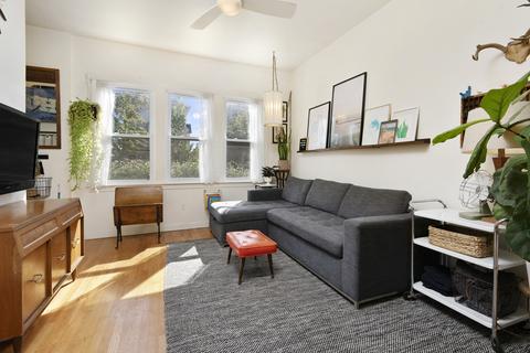 2450 N Artesian Ave, Chicago, IL 60647 photo 3