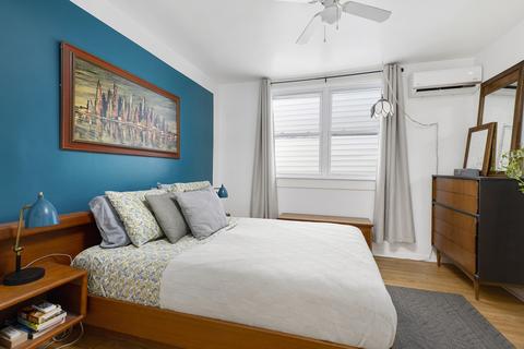 2450 N Artesian Ave, Chicago, IL 60647 photo 9