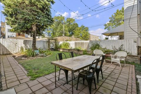 2450 N Artesian Ave, Chicago, IL 60647 photo 18