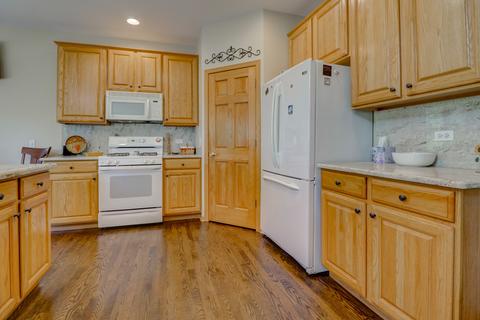 2062 Tunbridge Trl, Algonquin, IL 60102 photo 6