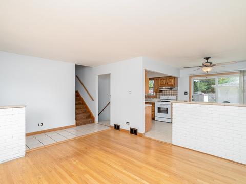 7453 Sholer Ave, Bridgeview, IL 60455 photo 4