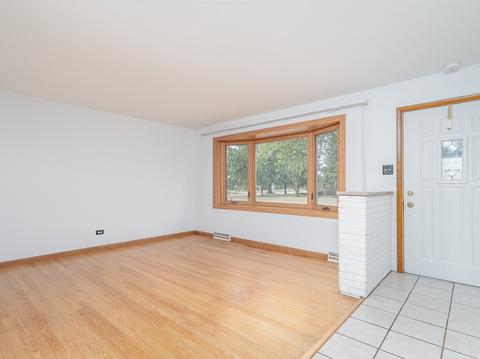 7453 Sholer Ave, Bridgeview, IL 60455 photo 3
