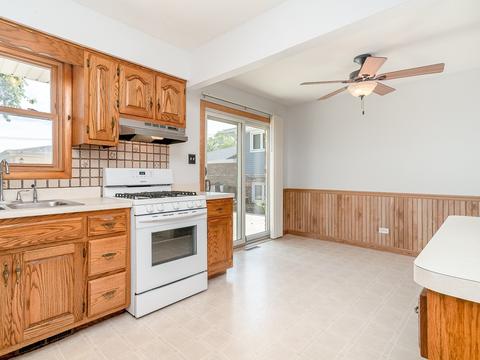 7453 Sholer Ave, Bridgeview, IL 60455 photo 5