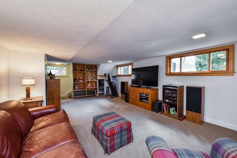 616 N West St, Wheaton, IL 60187 photo 23
