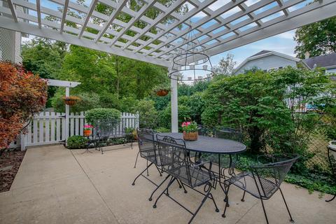 616 N West St, Wheaton, IL 60187 photo 24