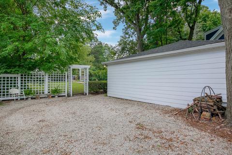 616 N West St, Wheaton, IL 60187 photo 29