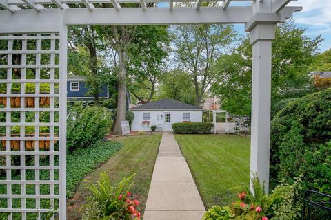 616 N West St, Wheaton, IL 60187 photo 25